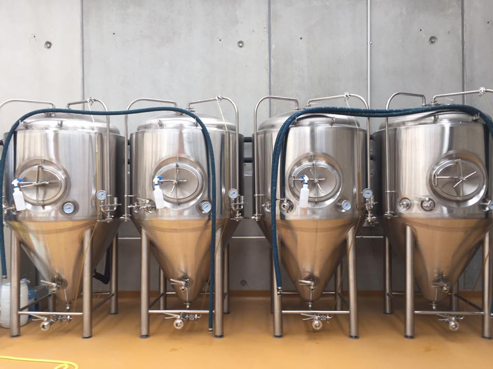 精釀啤酒設備,啤酒廠設備,開辦啤酒廠,發酵，錐形罐
