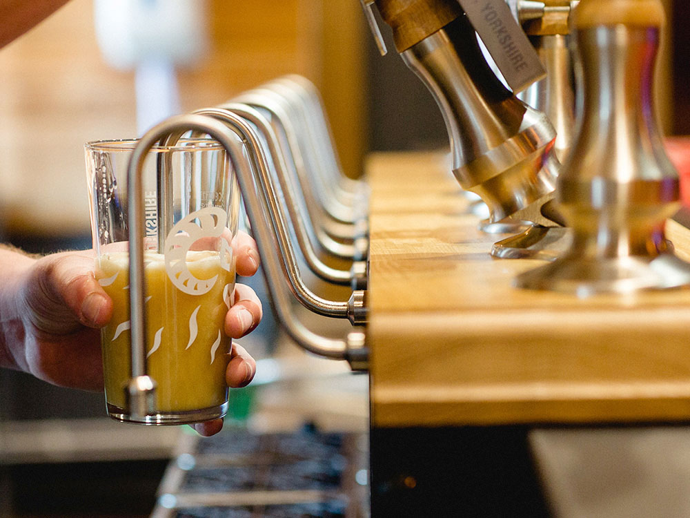 開(kāi)酒吧選一體機(jī)還是分體機(jī)？